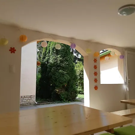 Проживание в семье Hostel Zamardi